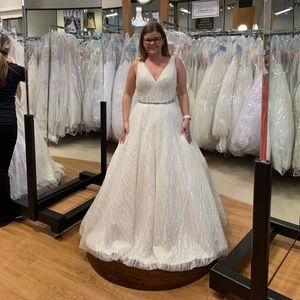 NWT Ivory A-Line Wedding Dress